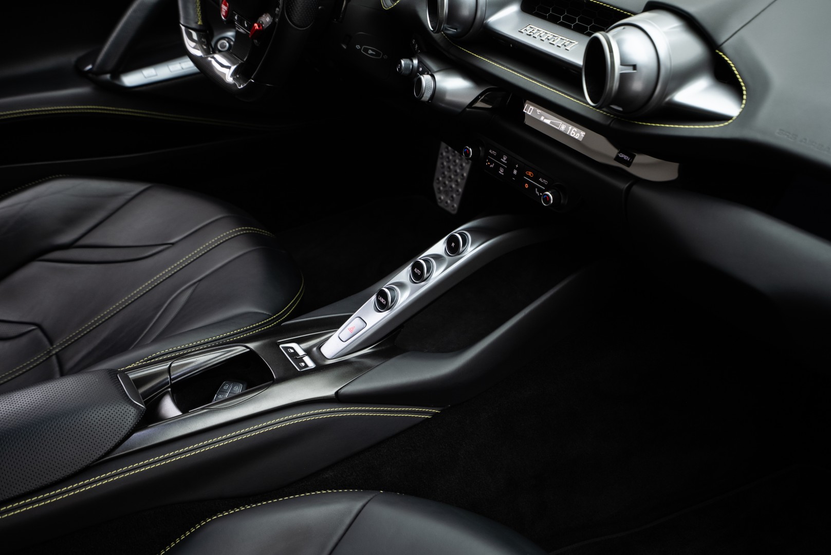 2020 FERRARI 812 SUPERFAST ( WARRANTY, SERVICE CONTRACT)